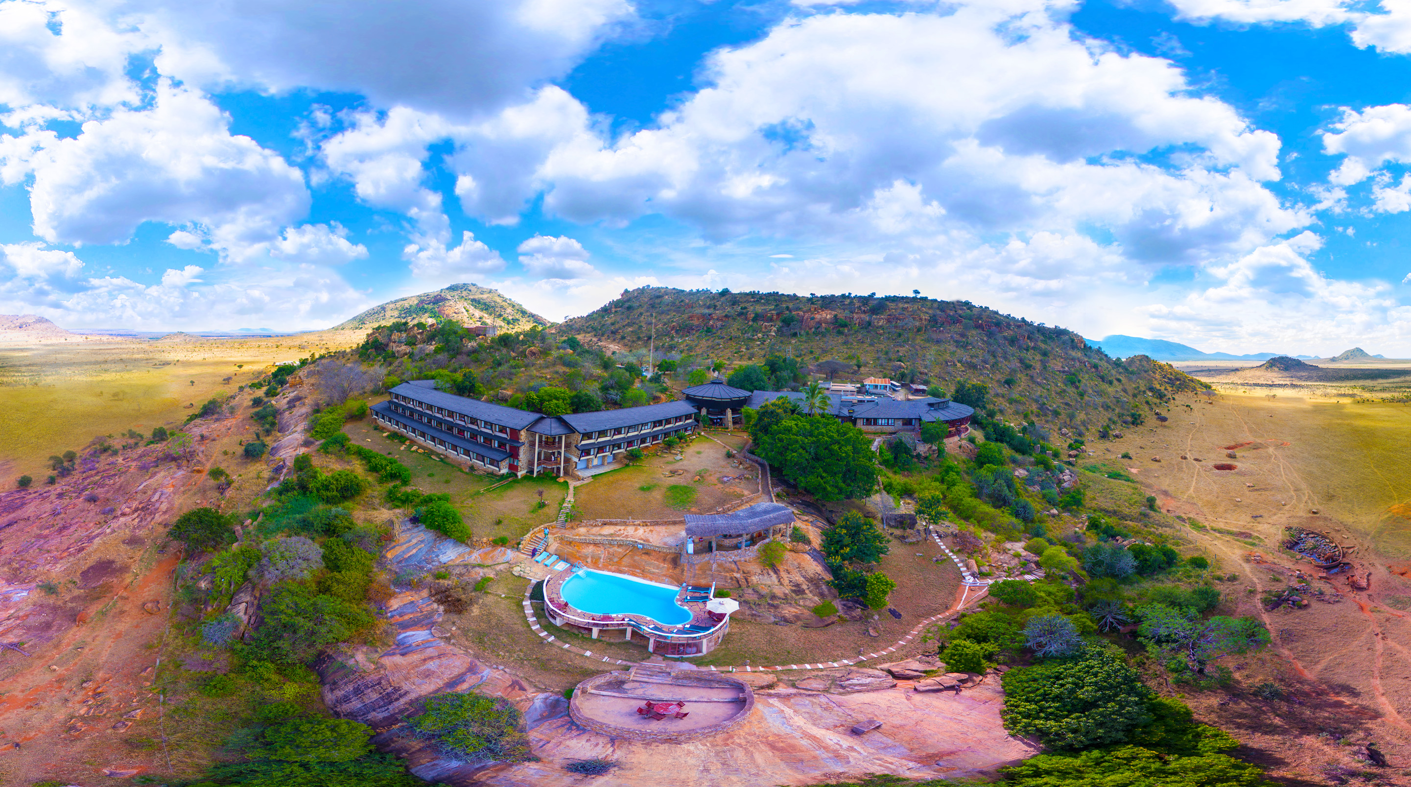 Voi-Safari-Lodge2