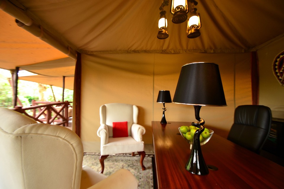 Kiboko-Luxury-Camp-Lobby-Reception-1